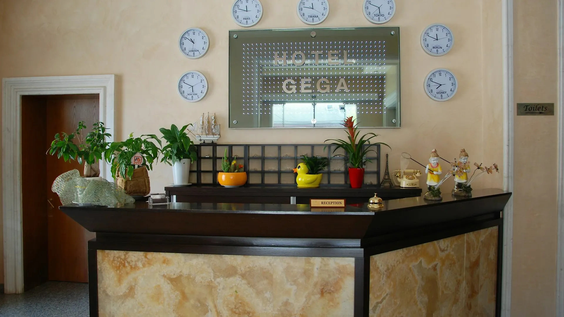 Hotel Gega Berat 4*,